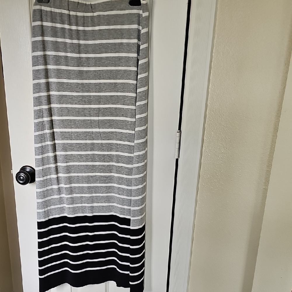 Vince Camuto Gray, White and Black Striped Maxi Skirt